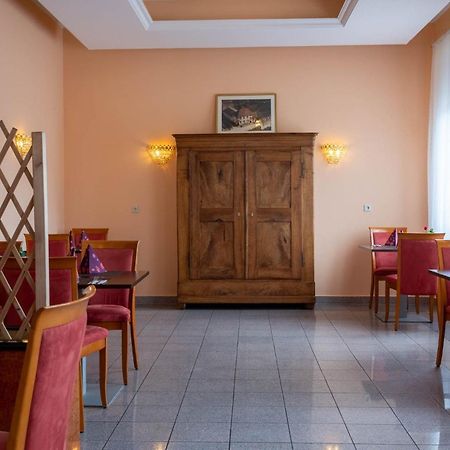Hotel Kraichtaler Hof Esterno foto