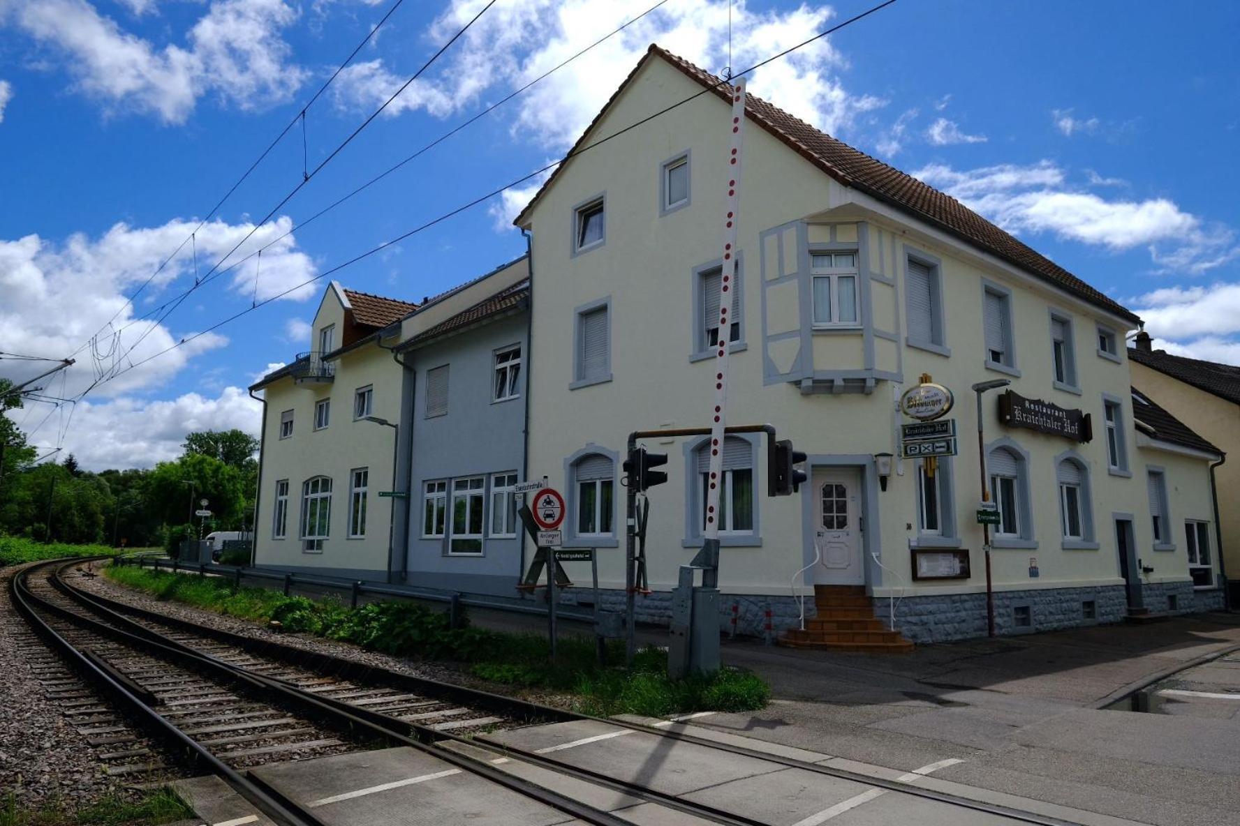 Hotel Kraichtaler Hof Esterno foto
