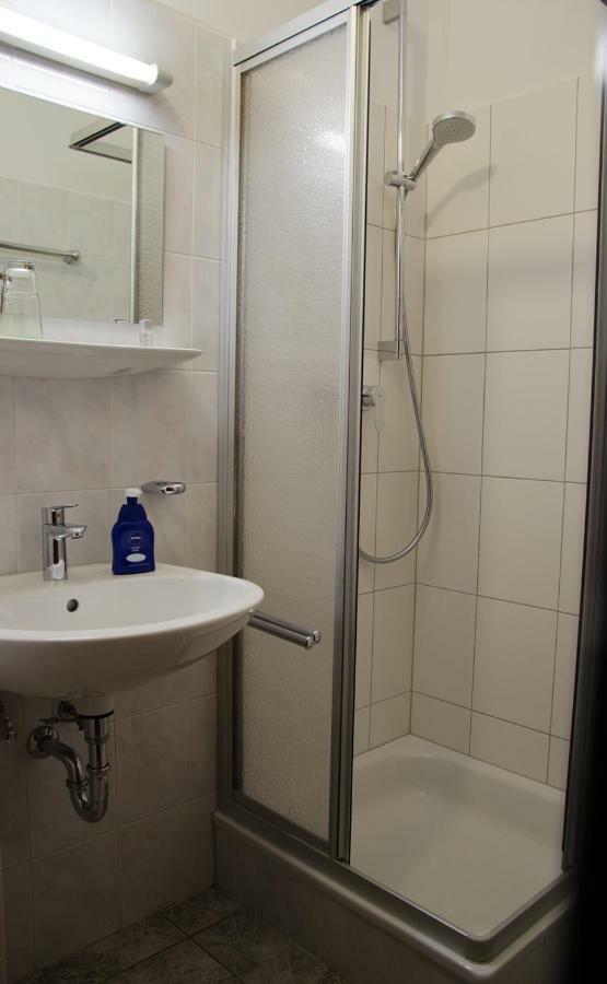 Hotel Kraichtaler Hof Esterno foto
